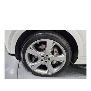 Genesis GV80 2.5T 2024, Gasolina, 2WD, con Caja de Cambios Automática, Asientos de Cuero, Cámara Trasera, 26,705 km, Volante a la Izquierda - Product Image 5