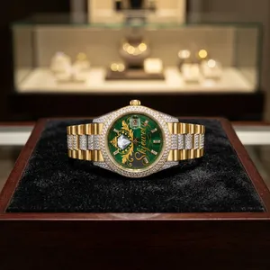 Montre à cadran vert avec diamants, bracelet bicolore, montre-bracelet avec lunette en strass, style mécanique tendance - Product Image 2