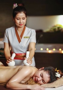 ลูกบอลบีบอัดสมุนไพร2.74 USD/หน่วย100% ส่วนผสมจากธรรมชาติใช้ซ้ำได้ได้รับการรับรอง GMP สำหรับนวดแผนไทยสำหรับใช้ในร่างกาย - Product Image 3