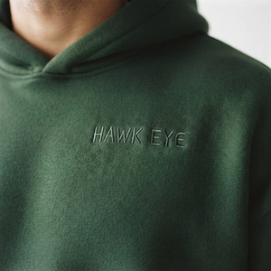 Ensemble sweat à capuche et pantalon de survêtement Hawk Eye Sports avec logo brodé personnalisé sur le devant, en coton épais, coupe décontractée, ajustement régulier, séchage rapide - Product Image 4