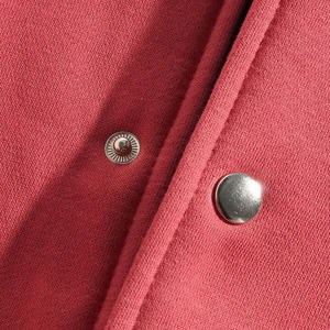 Veste universitaire unisexe rose à capuche avec doublure blanche et poignets rayés, tenue décontractée pour l'automne - Product Image 3