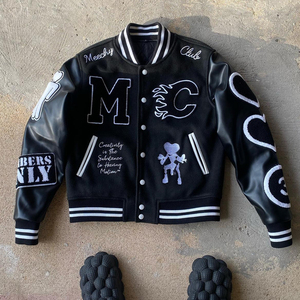 ผู้ผลิตเสื้อแจ็คเก็ต Letterman แบบกำหนดเองสำหรับผู้ชาย พร้อมขอบแขนเสื้อแบบริบ เสื้อแจ็คเก็ต Letterman ผ้าผสมขนสัตว์ ผู้จำหน่ายเสื้อแจ็คเก็ตแบบขายส่ง - Product Image 2