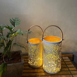 Le fournisseur indien offre une poignée de bougeoir votif en métal blanc de haute qualité pour la décoration de mariage Diwali prix de gros - Product Image 5