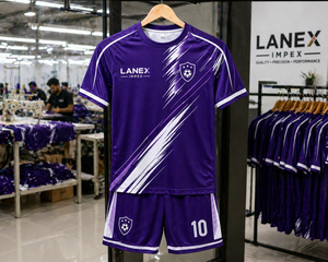 Conjunto de Uniforme de Fútbol Personalizado para Equipos, Camiseta y Pantalones Cortos de Primera Calidad, Tejido Transpirable con Ajuste Atlético para Entrenamiento - Product Image 5