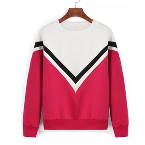 เสื้อสเวตเชิ้ตแขนยาวคอกลมลายเชฟรอนสีขาวดำชมพูสำหรับผู้หญิง รับผลิตแบบ OEM ODM ขายส่งเสื้อผ้า - Product Image 6