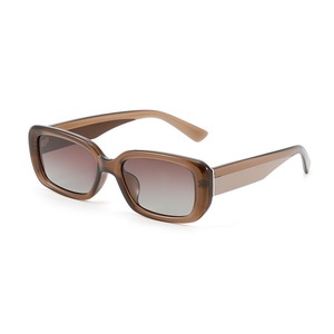 Gafas de Sol Polarizadas TR90 Modernas y Elegantes para Hombre y Mujer, Cómodas, Tendencias 2026, Venta al Por Mayor - Product Image 4