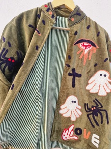 Manteau en velours brodé Sujani, réversible, écologique, à capuche, style gothique pour tenues d'hiver bohèmes - Product Image 5