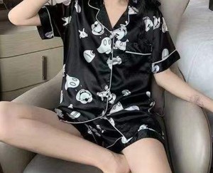 Conjunto de Pijama de Satén con Estampado de Leopardo de Manga Corta para Mujer, 2 Piezas, Ropa de Dormir Elegante de Verano, Cuello Camisero, Cierre de Botones, Tela Suave - Product Image 2