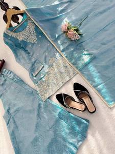 Dévoilez un charme sans effort avec notre ensemble exclusif de 3 pièces, conçu pour le confort et cousu avec élégance. - Product Image 6