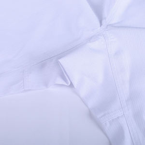 Uniforme de karaté personnalisé pour la pratique des arts martiaux - Product Image 4