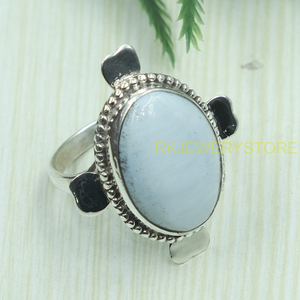 Anillo de ópalo azul natural hecho a mano en plata de ley 925 con cabujón ovalado, joya llamativa con piedra preciosa, diseño único para mujer, regalo unisex. - Product Image 4
