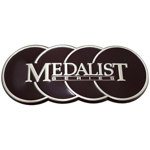Placa de Identificación Metálica Personalizada con Logotipo en Relieve y Diseño en Color Marrón - Product Image 2