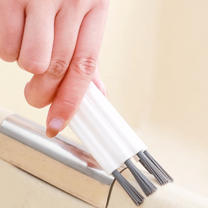 Brosse de nettoyage multi-usages pour téléphone, écouteurs, clavier, couvercle de tasse, outil de nettoyage des fentes pour cartes - Product Image 5