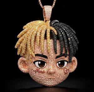 Colgante de Plata de Ley 925 con Diseño Facial y Nombre de Moissanita, Engastado en Bisel, Amuleto Personalizado Estilo Hip Hop, Regalo para Mujer - Product Image 1