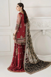 Robe de mariée pakistanaise haut de gamme, rose poudré et argentée, avec des détails en miroir métallique et des cristaux complexes. - Product Image 2