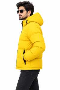 Veste matelassée imperméable jaune pour homme avec capuche, col montant, mélange polyester/coton, fermeture éclair, poches zippées, doublure en coton - Product Image 2