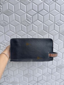 Fashionable Hot Selling Hand <b>Tooled</b> Cowhide <b>Leather</b> Travel Organizer Large Capacity Zipper Hanging Cosmetic Makeup Bag for Women - Product Image 2