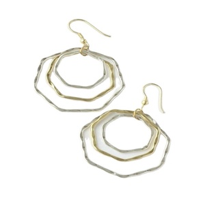 Pendientes de latón con múltiples piedras preciosas de calidad superior Estilo de fiesta lindo Chapado en plata y oro para regalos a precio mayorista - Product Image 1