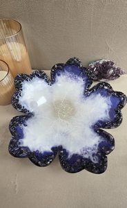 Handmade decorative resin bowl with natural minerals. - Product Image 2
