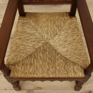 Sillas de Comedor Antiguas Talladas en Madera de Teca Sólida de Alta Calidad con Ratán Tejido para Uso en Interiores - Product Image 5