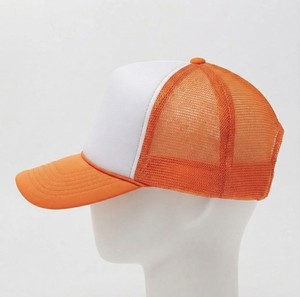 Casquette Trucker 5 Panneaux Orange et Blanc Tendance, Réglable, Respirante, avec Visière en Mousse, Logo Personnalisé, Vente en Gros - Product Image 2