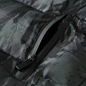 Chaleco acolchado de camuflaje para hombre al por mayor, sin mangas, cálido para invierno, con bolsillos con cremallera, ropa exterior personalizada a granel - Product Image 4