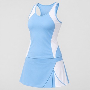 Uniforme de tenis para mujer diseñado con tela flexible, control de humedad y un ajuste cómodo para actividades competitivas en la cancha. - Product Image 1