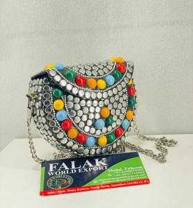 Venta al por mayor único bohemio Metal diseñador embrague cremallera grabado motivos florales ecológico Vintage encanto regalo perfecto Idea FWE - Product Image 4