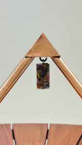 Ensemble de pyramides en cuivre naturel pur pour la manifestation de la prospérité, la croissance de carrière et la création d'un environnement positif, disponible en gros - Product Image 2