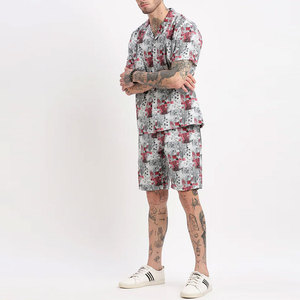 Conjunto de camiseta de manga corta y pantalones cortos de verano para hombre, ropa informal de calle, transpirable, tejido de rizo, 100% algodón, de secado rápido, con transferencia de calor. - Product Image 5