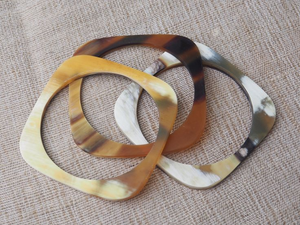 Premium NEHA ENTERPRISES Natural Horn Wrist Bangle for Ladies Stylish Handmade Ethnic Fashion <b>Bracelet</b> - Product Image 1