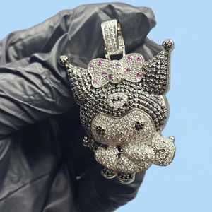 จี้ห้อยคอรูปตัวการ์ตูนแบบกำหนดเอง สไตล์ฮิปฮอป ประดับเพชรโมอิสซาไนต์ VVS เงินแท้ 925 จี้แบบเหรียญ ประดับเพชรเต็มชิ้น สไตล์แร็ปเปอร์ จี้แบบหรูหรา ของขวัญ - Product Image 3