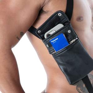 Harnais de poitrine en fausse fourrure noir avec poche zippée, respirant, sexy, grande taille pour homme - Product Image 6