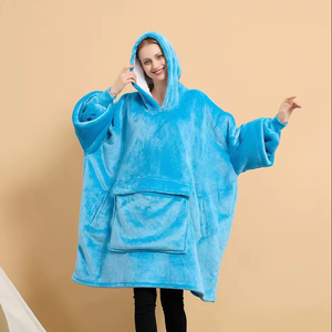 Manta con Capucha de Alta Calidad, Tejida Suave, 100% Poliéster, Estilo Europeo-Americano, Felpa Sólida, Anti-Pilling - Product Image 1