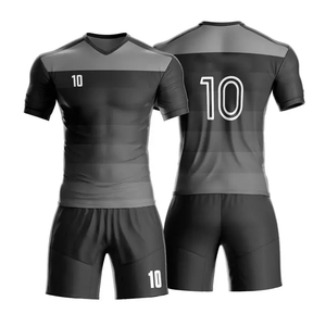Tenues de football en gros produites en mélange de polyester doux offrant un ajustement confortable, une excellente tenue des couleurs et une offre OEM - Product Image 3