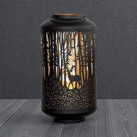 Lanterne en métal noir avec motif découpé cerf et forêt pour la décoration intérieure, porte-bougie résistant à la chaleur