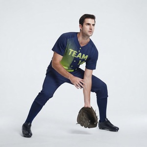 Uniforme de baseball personnalisé pour hommes, ensemble complet avec accents verts, matière polyester respirante, adulte - Product Image 3