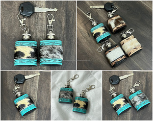 ขายส่งจากโรงงานโดยตรง กระติกน้ำขนาดเล็กแบบพกพา หนังวัวแท้สีเทอร์ควอยซ์ พร้อมพวงกุญแจหนัง  สำหรับใส่ไวน์ เหมาะสำหรับเป็นของขวัญ - Product Image 3