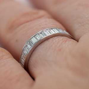 แหวนเพชรโมอิสซาไนต์ทรงบาแกตต์ 2 กะรัต แบบเต็มวง สำหรับผู้หญิง เงินแท้ 925 ของแท้ สำหรับเจ้าสาว ของขวัญเซอร์ไพรส์สำหรับคนรัก - Product Image 6