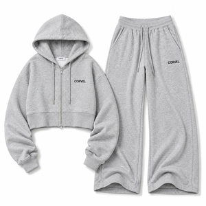 En forte demande : Ensemble de survêtement athleisure gris chiné pour femme, comprenant un sweat à capuche court zippé, un brassière de sport et un pantalon de survêtement à jambe large en molleton épais, avec logo personnalisé. - Product Image 4