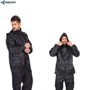 Traje Casual Impermeable y Cortavientos para Aventuras en Cualquier Clima RainRover - Product Image 5