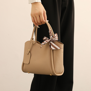 กระเป๋าโท้ทหนัง PU คุณภาพสูงสำหรับผู้หญิง ขนาดเล็ก ดีไซน์สวยหรู - Product Image 5