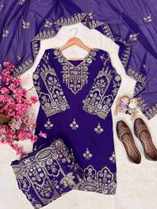 Salwar Dupatta Morado Real Bordado, Traje de Fiesta Nupcial para Mujer, Tela Faux Georgette Étnica Premium de Secado Rápido para Verano - Product Image 6