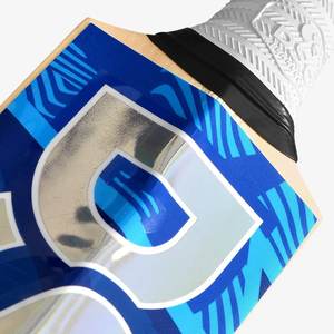 Bate de Críquet Personalizado de Pura Madera de Sauce Inglés, Equipo Profesional Ligero, Bate de Sauce Increíble Dynamo LE, Servicio OEM - Product Image 6