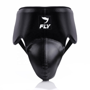 Protector Inguinal de Boxeo FLy de Cuero Negro Transpirable y Duradero con Logotipo Personalizado ROCKRUSH INDUSTRY para Competiciones en Todos los Tamaños - Product Image 1