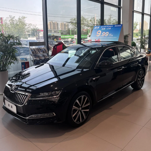 VW <span class=keywords><strong>Skoda</strong></span> <span class=keywords><strong>Superb</strong></span> Essence 2025 2026 <span class=keywords><strong>Skoda</strong></span> <span class=keywords><strong>Superb</strong></span> 1.4t 150CV 5 Portes 5 Places Berline Voiture Neuve Voiture Chinoise Pas Chère - Product Image 4