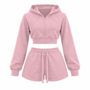 Ensemble sweat à capuche zippé en molleton bouclette personnalisé avec short court à fermeture éclair métallique et strass pour marques de mode féminine - Product Image 6