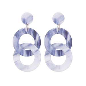 Boucles d'oreilles créoles minimalistes en bois/résine de haute qualité, motifs abstraits contemporains, grandes créoles en résine par HF CRAFTS - Product Image 2