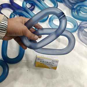 Cadenas de resina transparente de colores claros, de tamaño grande y pequeño, disponibles para decoración del hogar. - Product Image 6