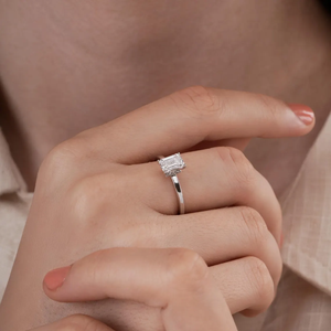 Anillo de Compromiso de Diamante Cultivado en Laboratorio con Corte Esmeralda para Mujer, Anillo Solitario con Diamante Certificado VVS2, Joyería Fina Decorativa para Novia - Product Image 3